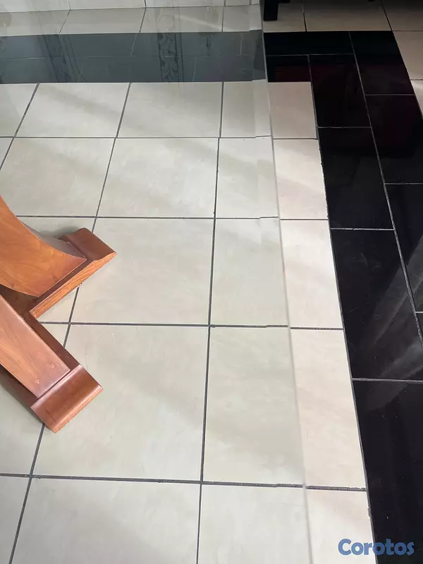 muebles y colchones - Se vende mesa comedor 2