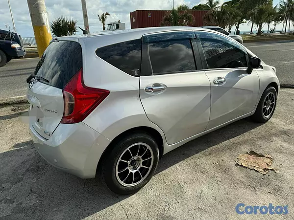 carros - Nissan note 2015 10