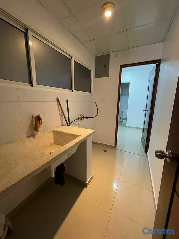 apartamentos - Se vende Apartamento en Evaristo Morales 6