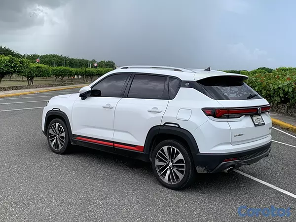 jeepetas y camionetas - Changan 35 plus en cómo nueva , la vendo por motivos de viaje . 6