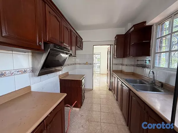 apartamentos - Urb. Real Vendo apartamento clásico, 3 habs., 2.5 baños, 2 parqueos  4