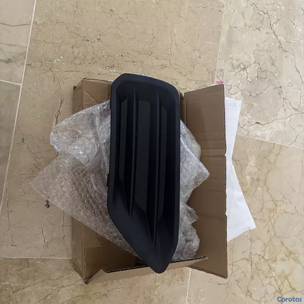 repuestos - tapa derecha bumper delantero volvo xc40  4