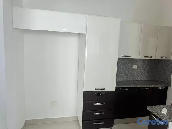 apartamentos - Amplio Apartamento en Alquiler – Mirador Sur.
 4