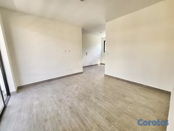 apartamentos - APARTAMENTO SEGUNDO NIVEL PROXIMO LAS DIANAS SANTI 9