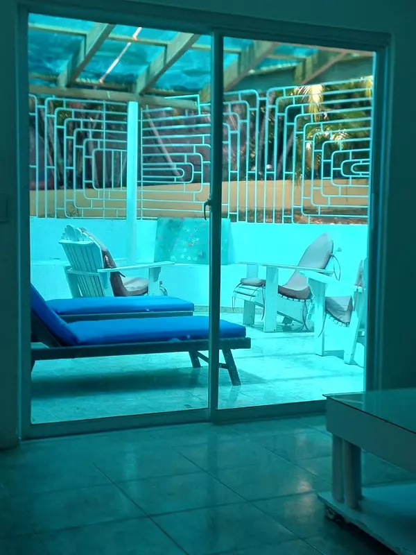 casas - Vendo hermosa casa en Arroyo Hondo!

Precio:
$16,500,000.00

Marquesina para 4 � 7