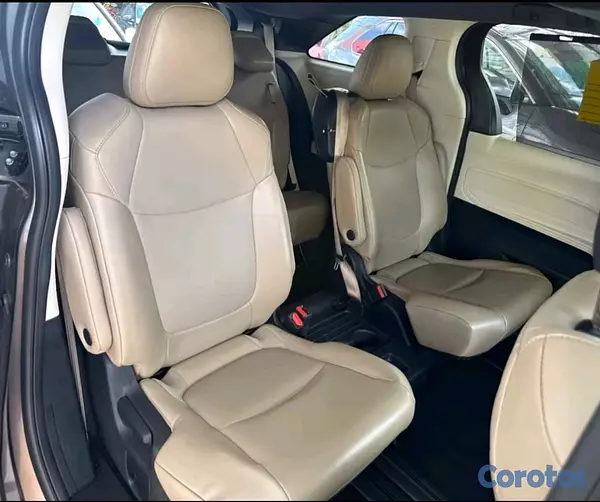 jeepetas y camionetas - 2021 Toyota Sienna XLE 10