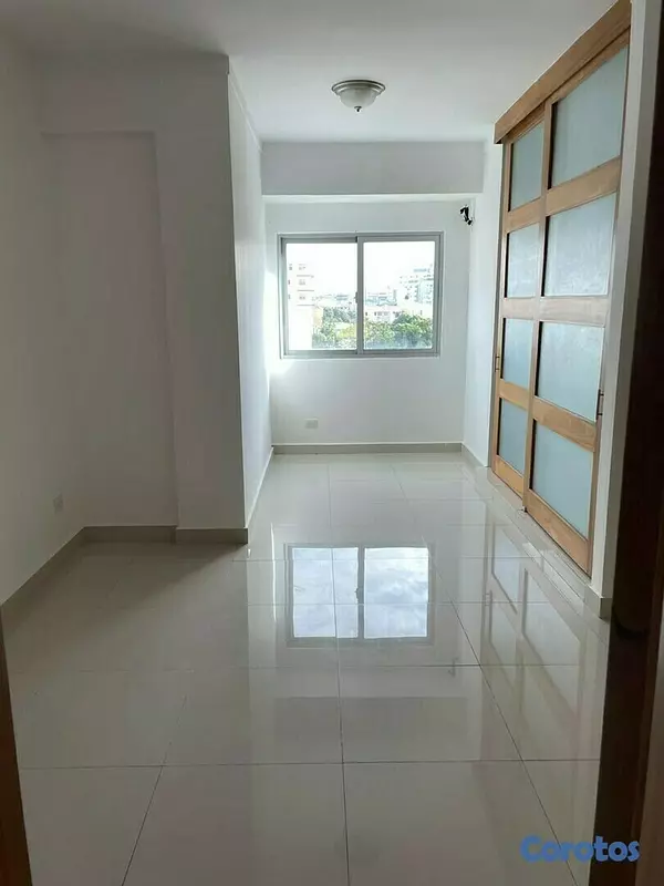 apartamentos -  Renacimiento Alquilo Apartamento en  Torre Moderna 5