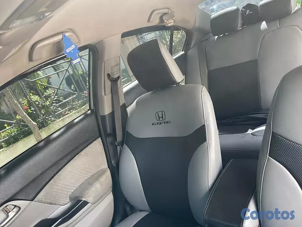 carros - Honda civic 2014 disponible para renta 1