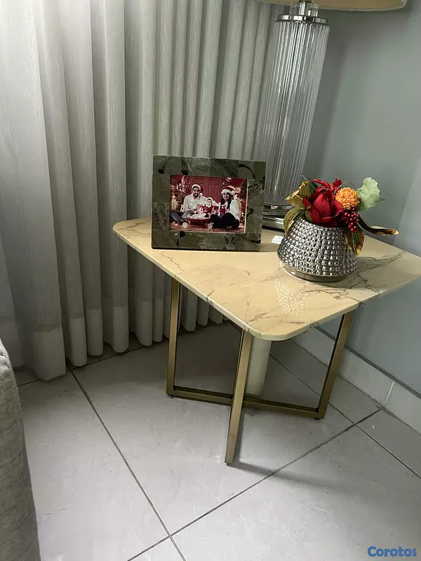 decoración y accesorios - Mesa de sala y lateral 4