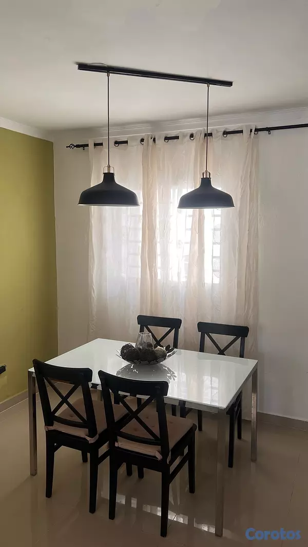 muebles y colchones - comedor de Ikea - Mesa y sillas 7