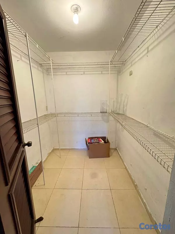 casas - vendo casa en los Ríos de tres niveles 4 habitaciones 5 parqueos jacuzzi  5