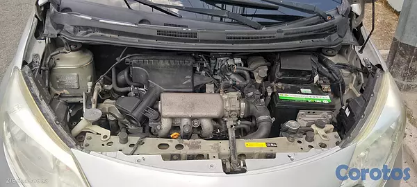 carros - Nissan Note, Carro en buenas condiciones, con detalles mínimo  2