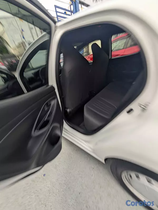 carros - TOYOTA YARIS 2021 8