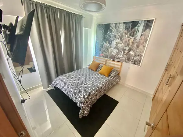 apartamentos - Apartamento en Alquiler
LOS RESTAURADORES
US$ 1,250.00 Amueblado 8