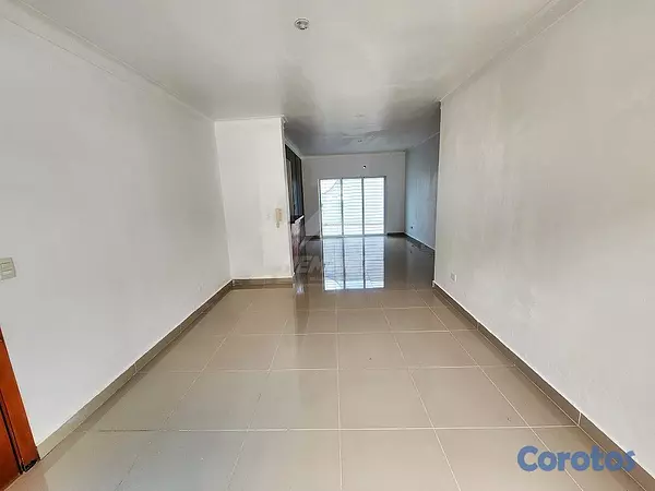 apartamentos - APARTAMENTO CON PATIO Y PLANTA FULL PROXIMO QUINTA 3