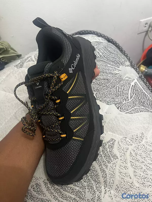 zapatos para hombre - Tenis COLUMBIA PEAKFREAK Size 10  12