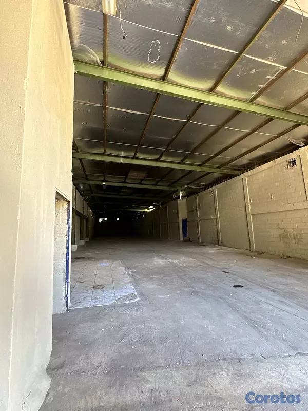 oficinas y locales comerciales - NAVE COMERCIAL 3