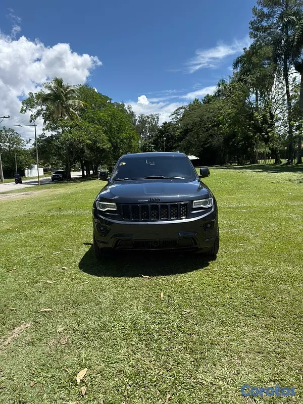 jeepetas y camionetas - JEEP GRAND CHEROKEE OVERLAND 2016 DIESEL 3