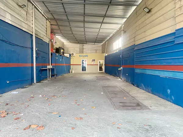 oficinas y locales comerciales - Nave en ensanche la Fe  2