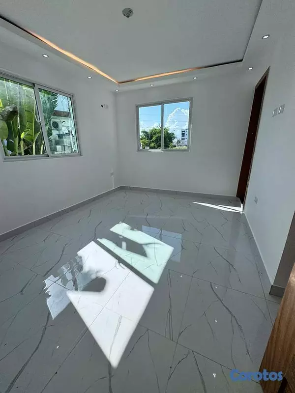 casas - Casa con piscina en prado oriental  2