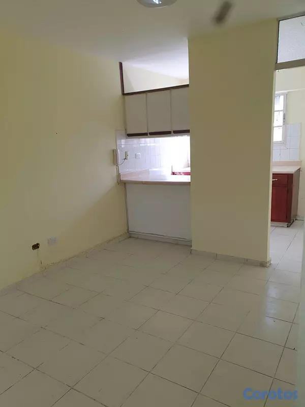 apartamentos - Se vende Apartamento en el ens. La paz de 2 dormitorio.  negociable  4