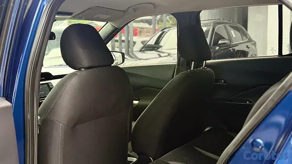 jeepetas y camionetas - 2020 Nissan Kicks SV CLEAN CARFAX 8