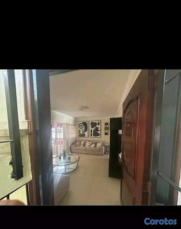 apartamentos - For Sale- Alma Rosa 2da. 3er nivel 3H, 2B, S/C y 2 parqueos techados.  3