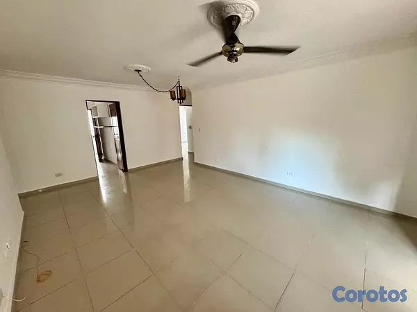 apartamentos - vendo los cacicazgos tres habitaciones dos baños paruaoe balcón servicio piso 4 13