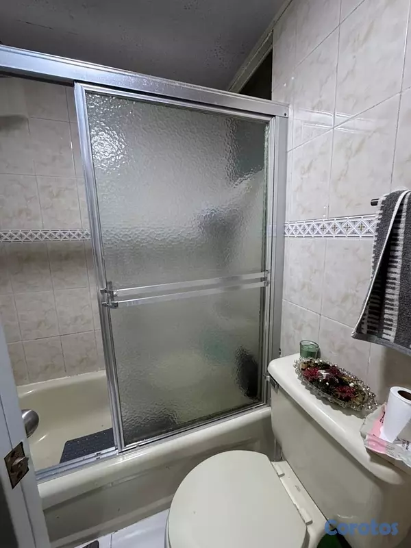 apartamentos - vendo gala segundo nivel tres habitaciones dos baños parqueo oportunidad  4
