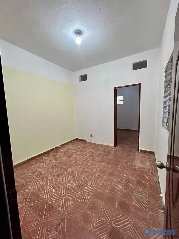 apartamentos - Propiedad en Ciudad Nueva – Vivienda o local comer 4