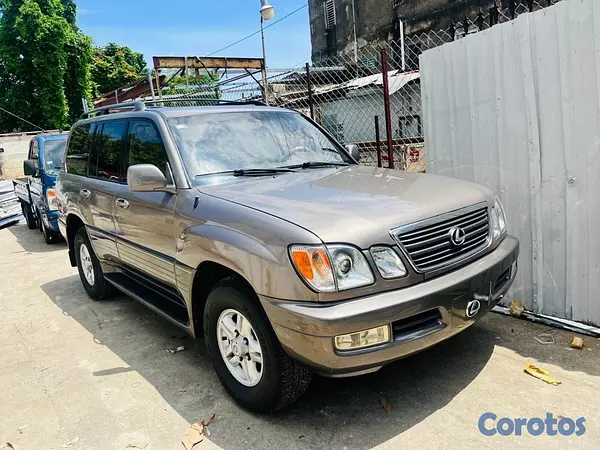 jeepetas y camionetas - Lexus LX470 98 5