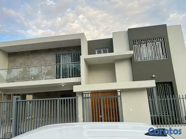 casas - Casa 4 Hab, Jacuzzi, 3 Parqueos, Residencial Privado, San Cristóbal, US$255,000. 4