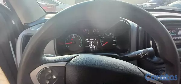 jeepetas y camionetas - Chevrolet colorado 2016 6