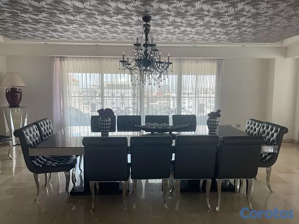 muebles y colchones - Mesa cuadrada (2) y 14 sillas 2