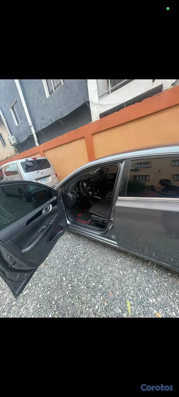 carros - Nissan sentra 2018 4