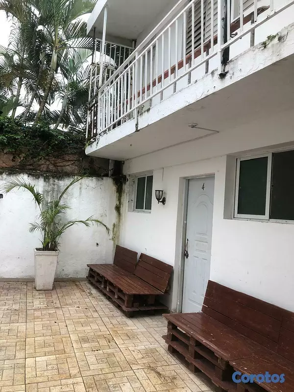 casas - Remato Propiedad en la Zona Colonial por Salud  4