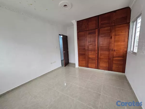 apartamentos - Oportunidad en Evaristo Morales de 3 habitaciones 2.5 baños  2 parqueo ascensor  9