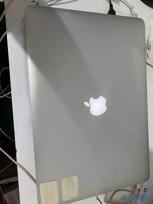 computadoras y laptops - Macbook pro mid 2015 4