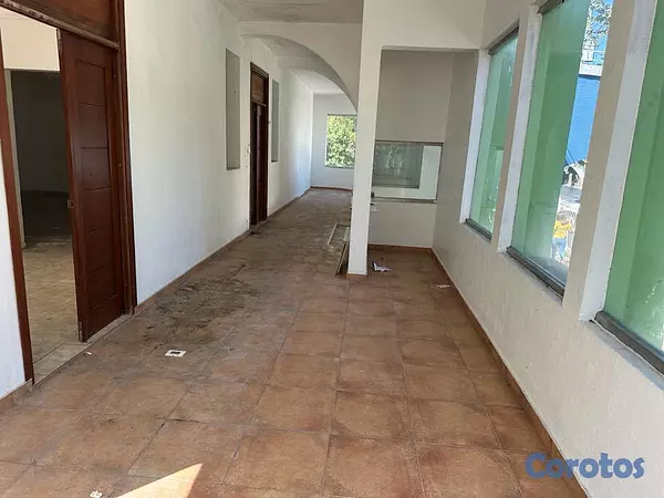solares y terrenos - Venta Amplio Solar en GAZCUE! 4