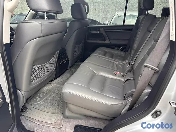 jeepetas y camionetas - Toyota Land Cruiser 2008 9