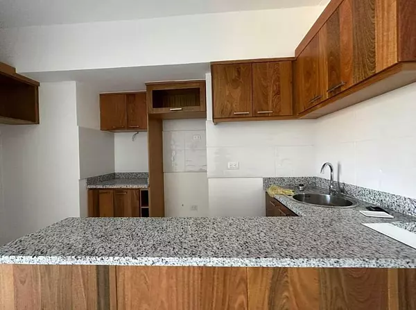 apartamentos - Vendo apartamento en la av. Independencia km 6 de  con ascensor , 1hab 9