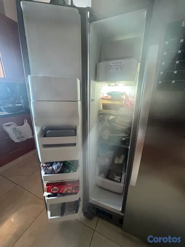 electrodomesticos - De oportunidad por Mudanza  Whirlpool  22 pies con Dispensador de agua y hielo. 3
