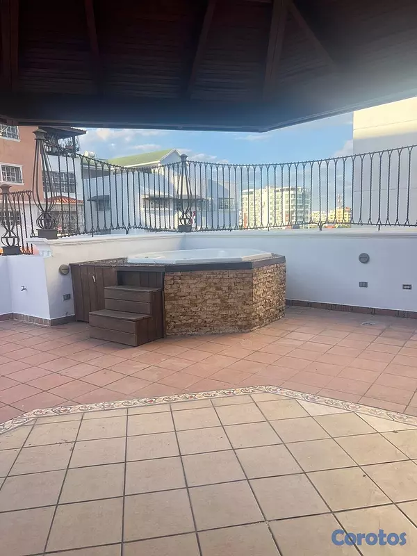 apartamentos - Penthouse de Lujo en Venta en Urb. Real – 344 m² con Terrazas y Jacuzzi  8