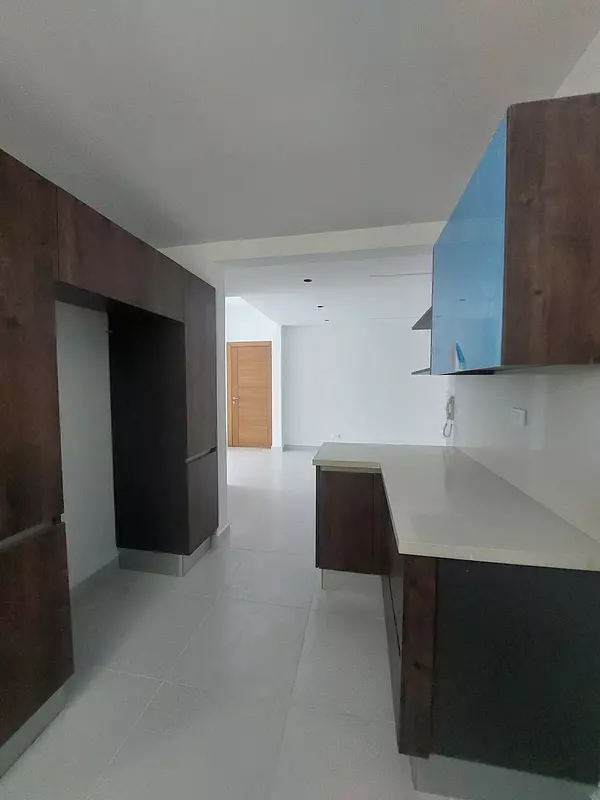 apartamentos - Última unidad de torre familiar en Evaristo Morales  5