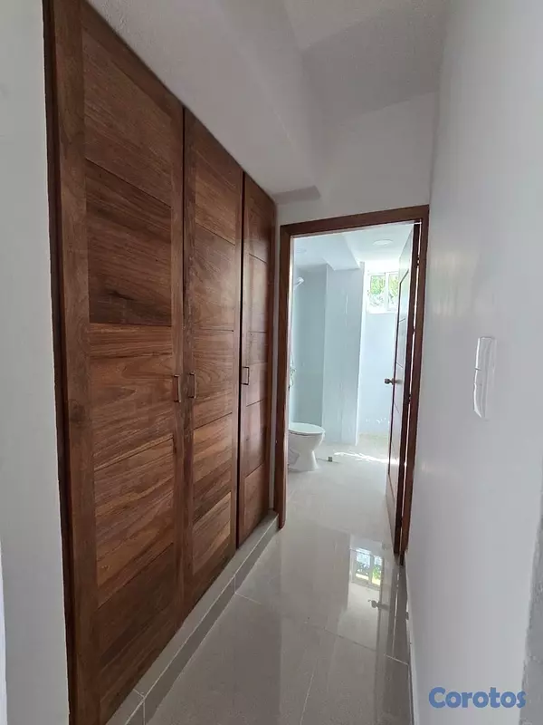 apartamentos - vendo nuevo independencia piso 4 tres habitaciones dos baños dos parqueos balcón 14