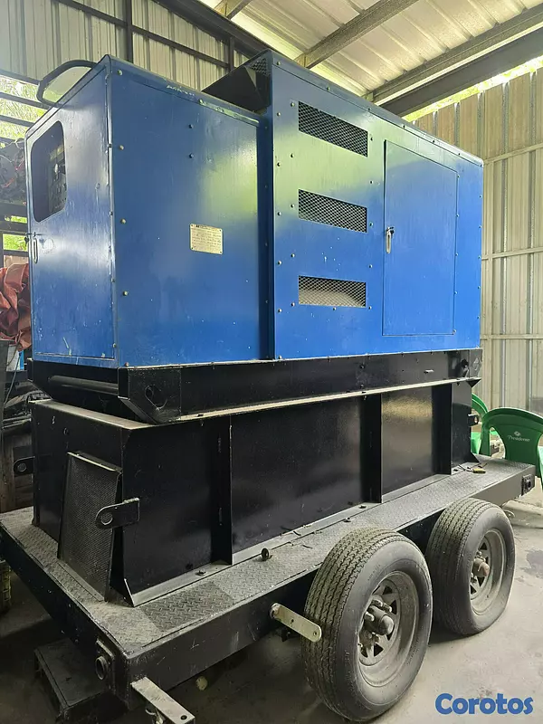 equipos profesionales - Vendo Planta Trifasica de 125 kVA en $475,000 Santo Domingo Norte  2
