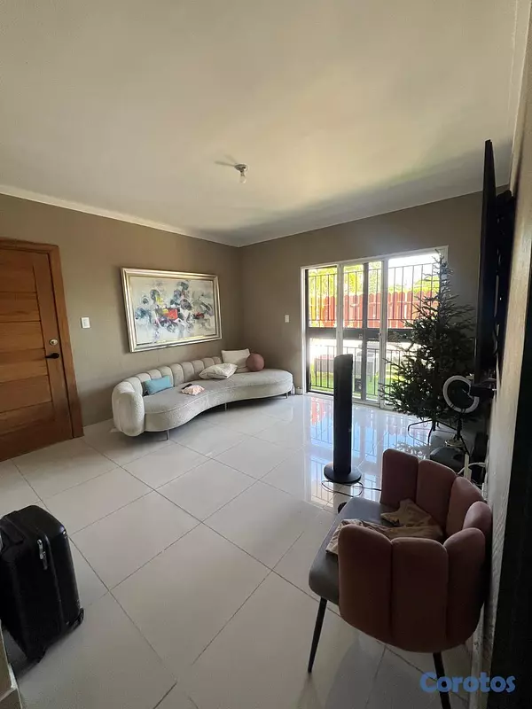 apartamentos - Apartamento 4.º piso en venta – Residencial Colinas 3, Santo Domingo Oeste. 2