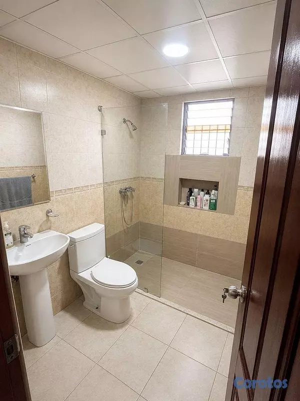 apartamentos - APARTAMENTO EN VENTA ALMA ROSA I, 3ER NIVEL CON 2  8