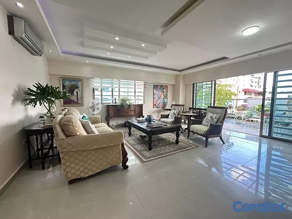 apartamentos - venta de apartamento en Evaristo morales Distrito nacional con 236.80mts 4