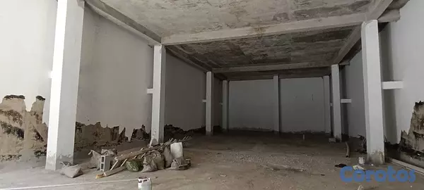 oficinas y locales comerciales - PIANTINI SECTOR COMERCIAL CON MAS DEMANDA ALQUILO 250 MTS AMPLIO IDEAL OFICINAS  4